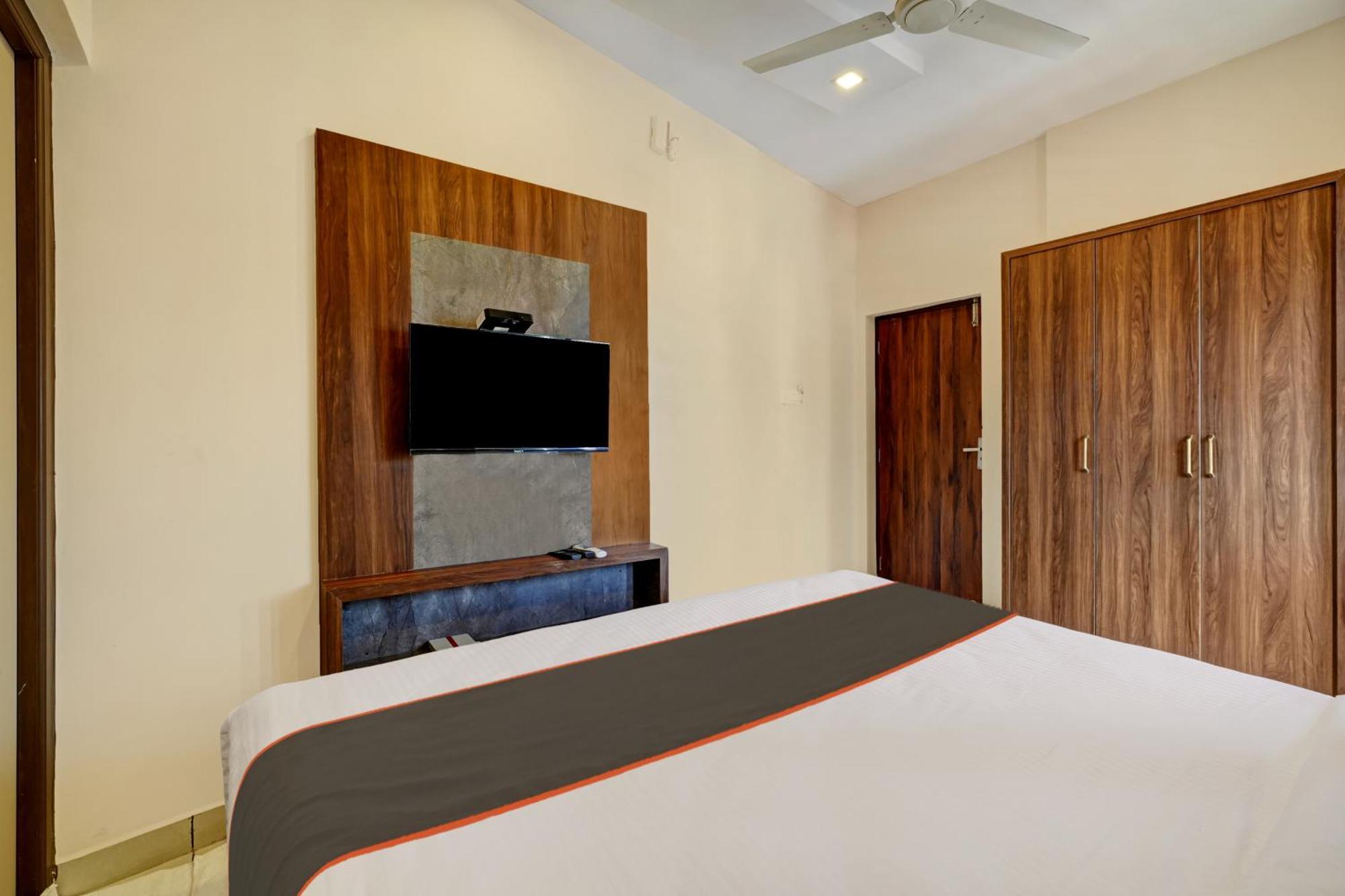 Gypsy Hotel Cusat Kochi Ngoại thất bức ảnh