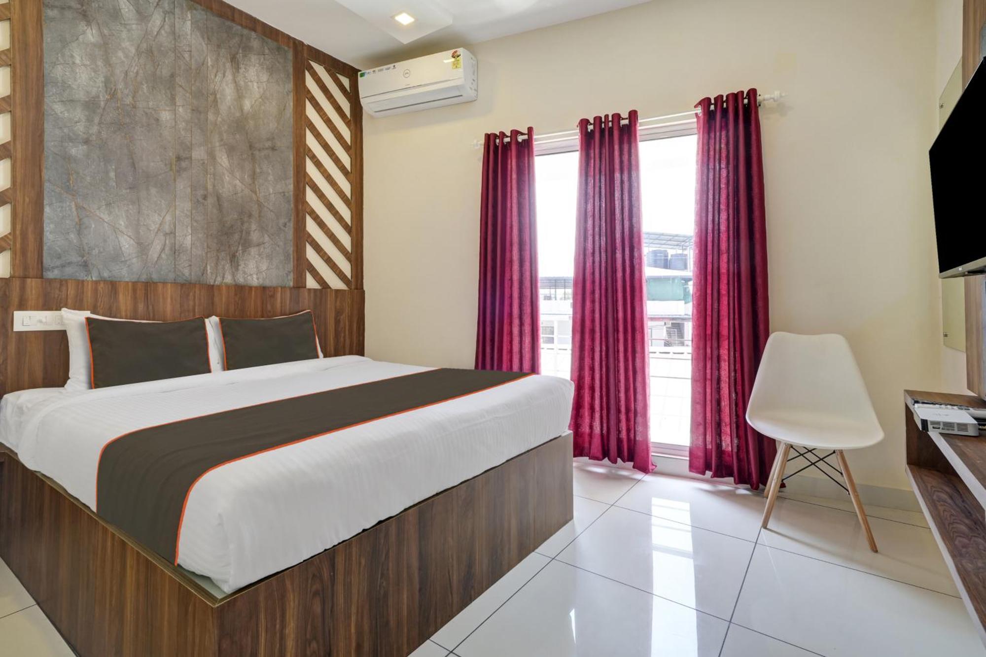 Gypsy Hotel Cusat Kochi Ngoại thất bức ảnh