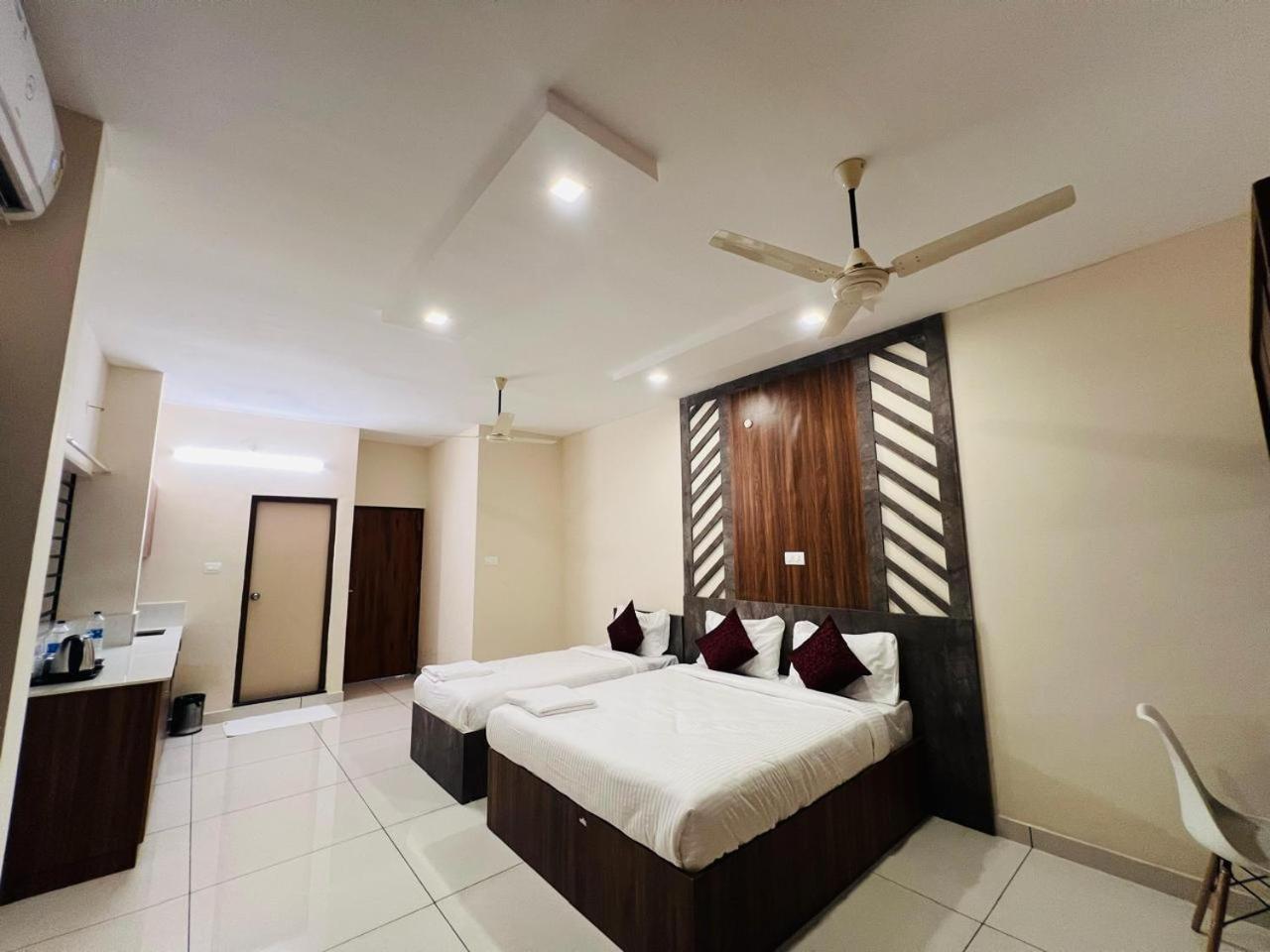 Gypsy Hotel Cusat Kochi Ngoại thất bức ảnh